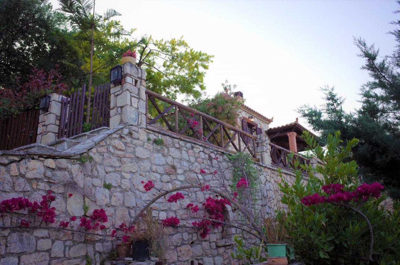 Vozas Villas - Traditional Houses With Great View Tragaki Esterno foto